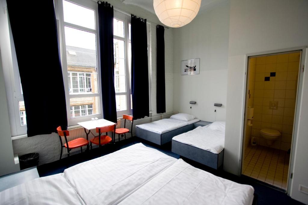 Hotel Transit Berlin Zimmer foto