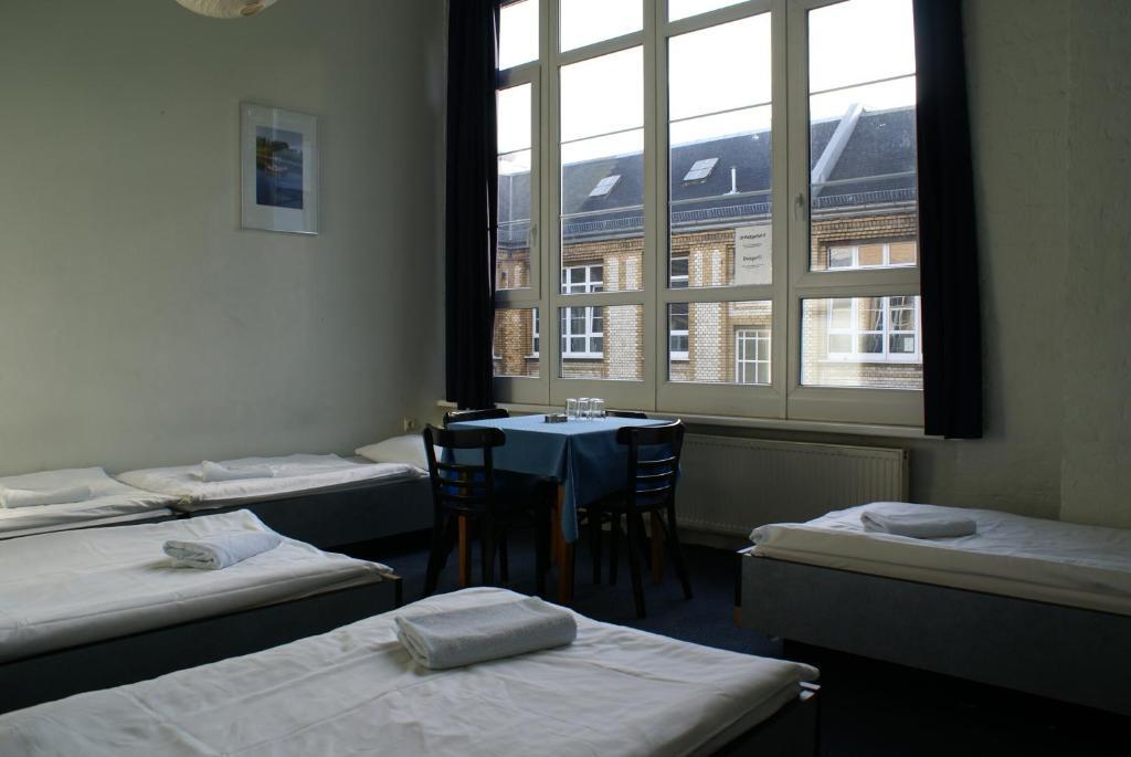 Hotel Transit Berlin Zimmer foto