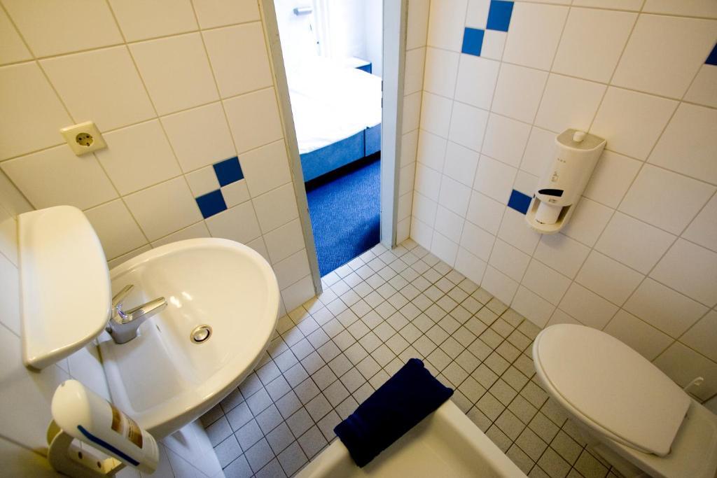 Hotel Transit Berlin Zimmer foto