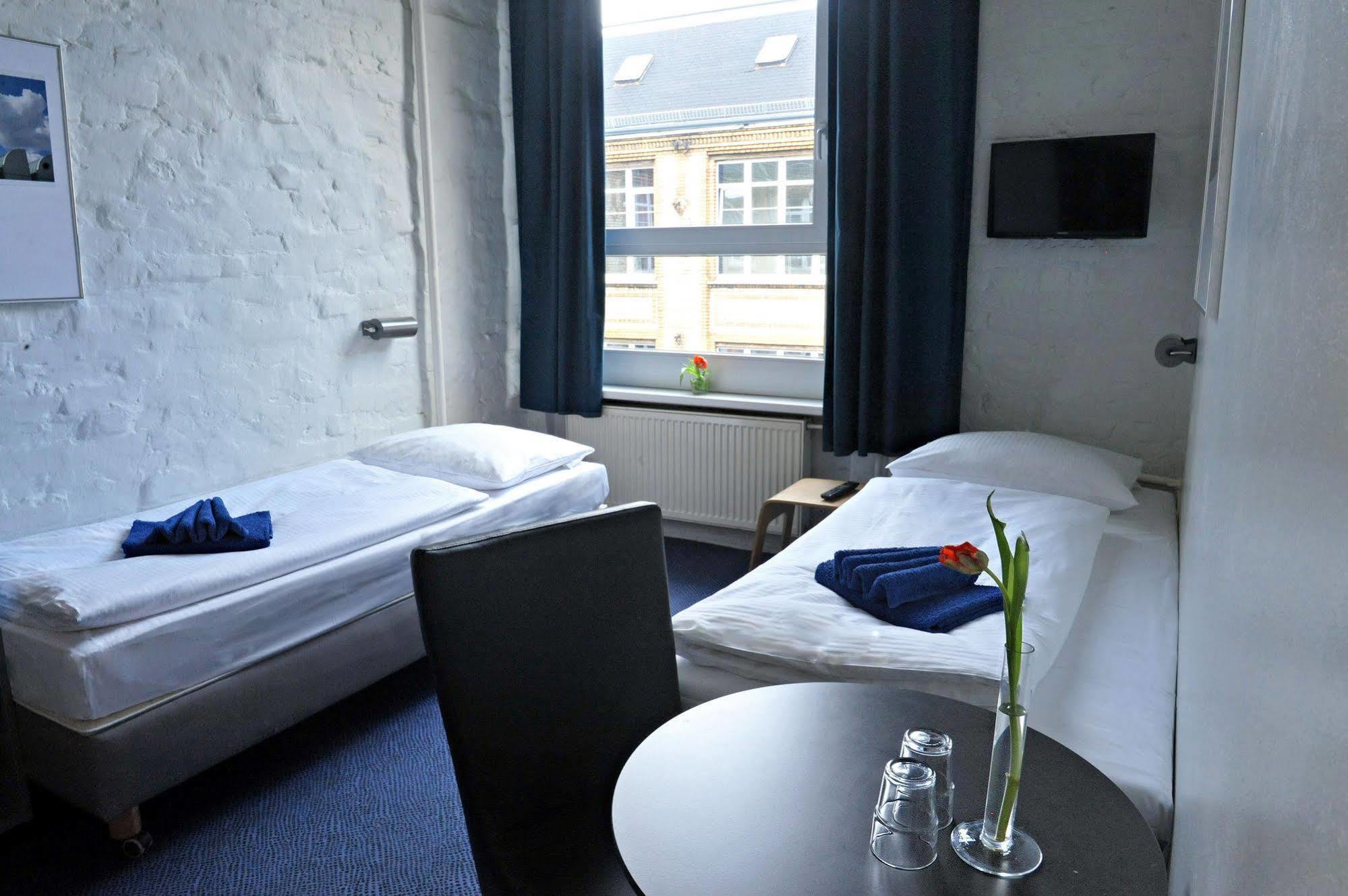 Hotel Transit Berlin Exterior foto